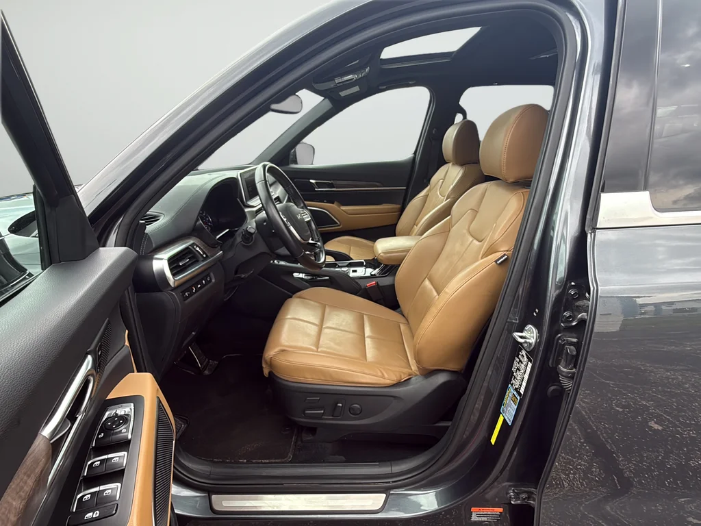Used 2022 Gray Kia SX image 10