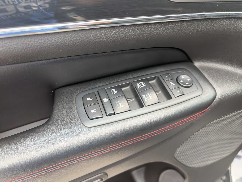 Used 2017 Black Jeep Trailhawk image 15
