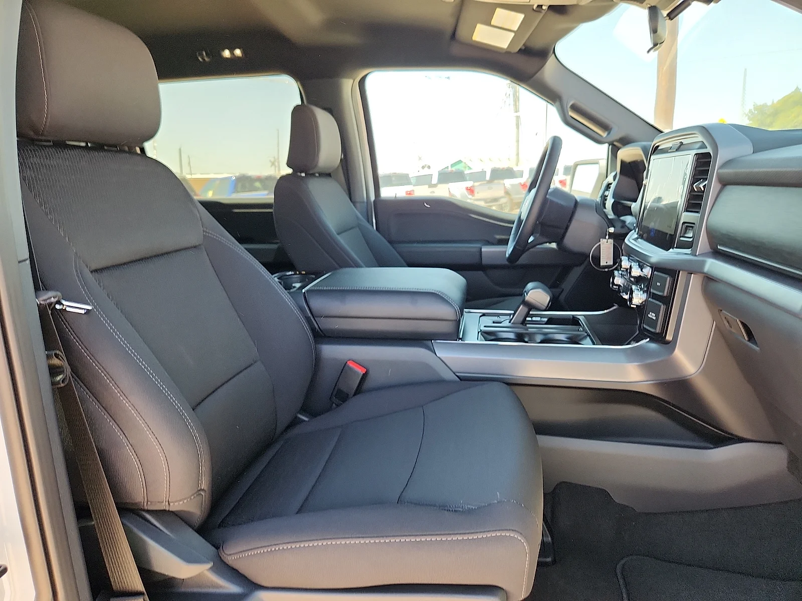 New 2026 Oxford White Ford XLT image 20