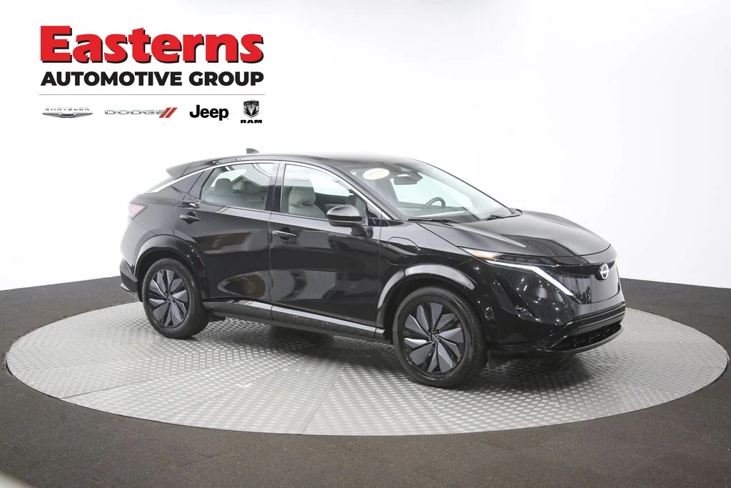 Used 2023 Black Nissan ENGAGE image 49
