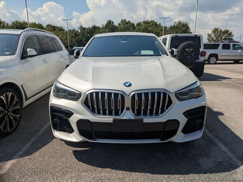 Used 2023 White BMW xDrive40i image 4