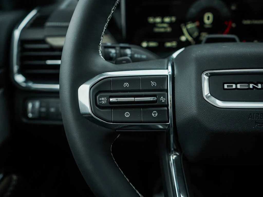 2026 GMC Acadia Denali Ultimate - Photo 21