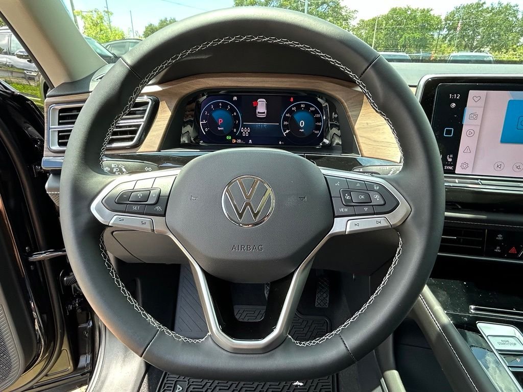 New 2026 Black Volkswagen SE w/Technology image 21
