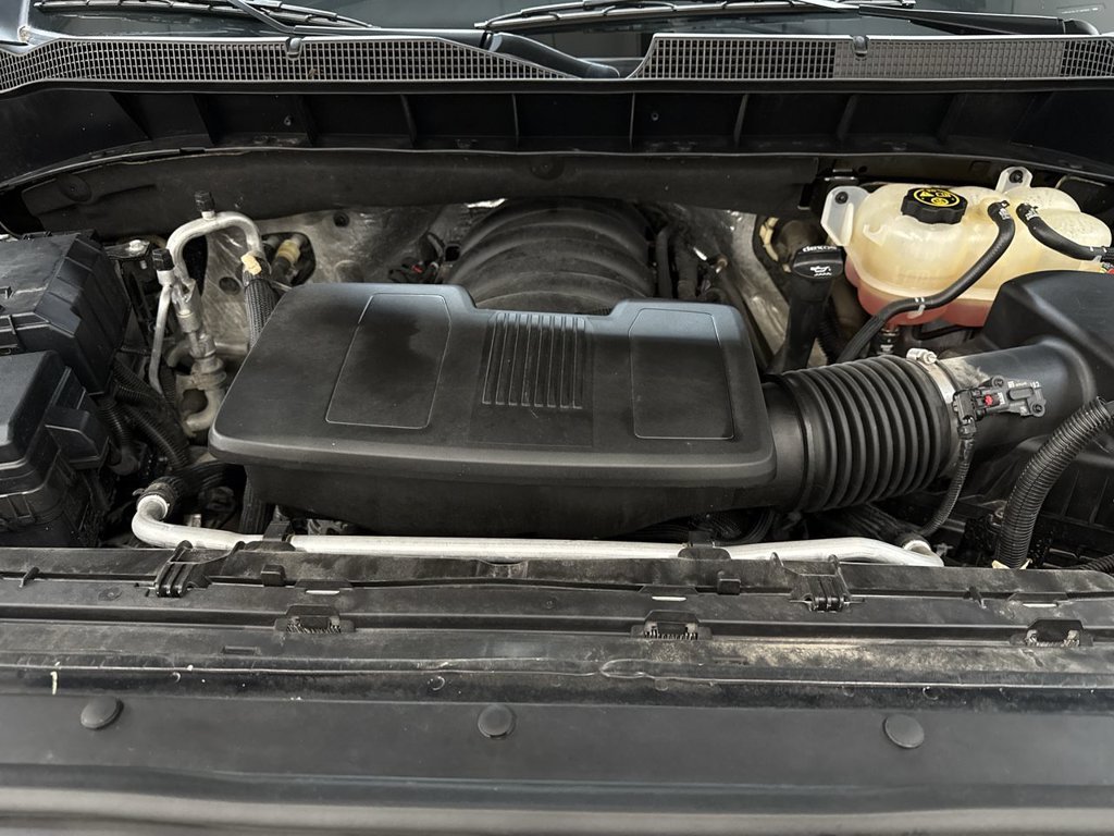 Used 2020 Black Chevrolet High Country image 35