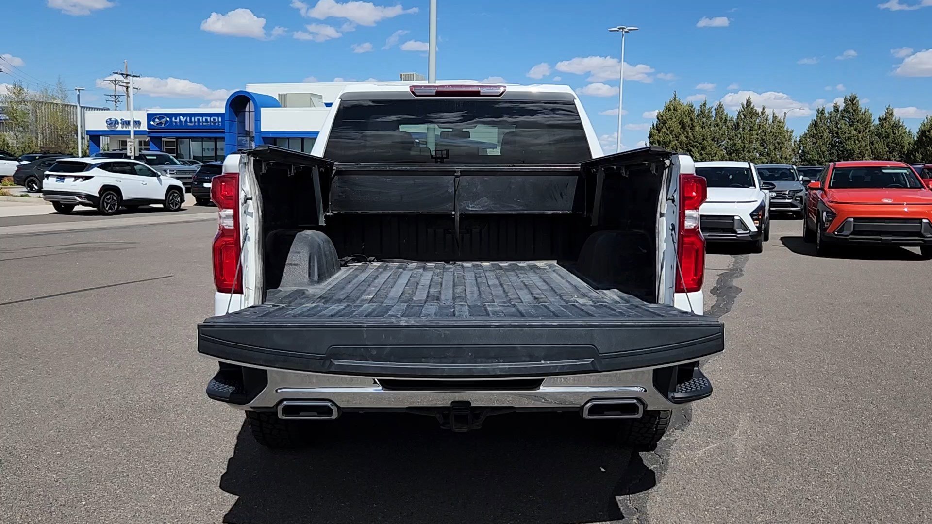 Used 2020 Summit White Chevrolet LTZ image 18