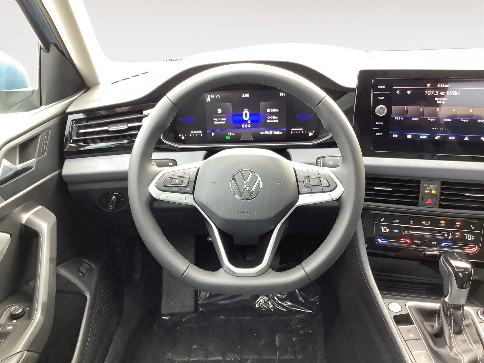 New 2027 OPAL WHITE Volkswagen SE image 14