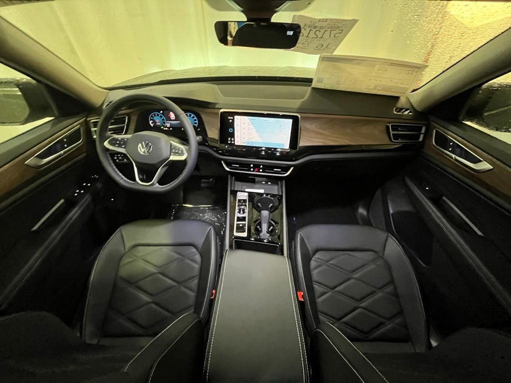 New 2026 Green Volkswagen 2.0T SE w/Technology image 13
