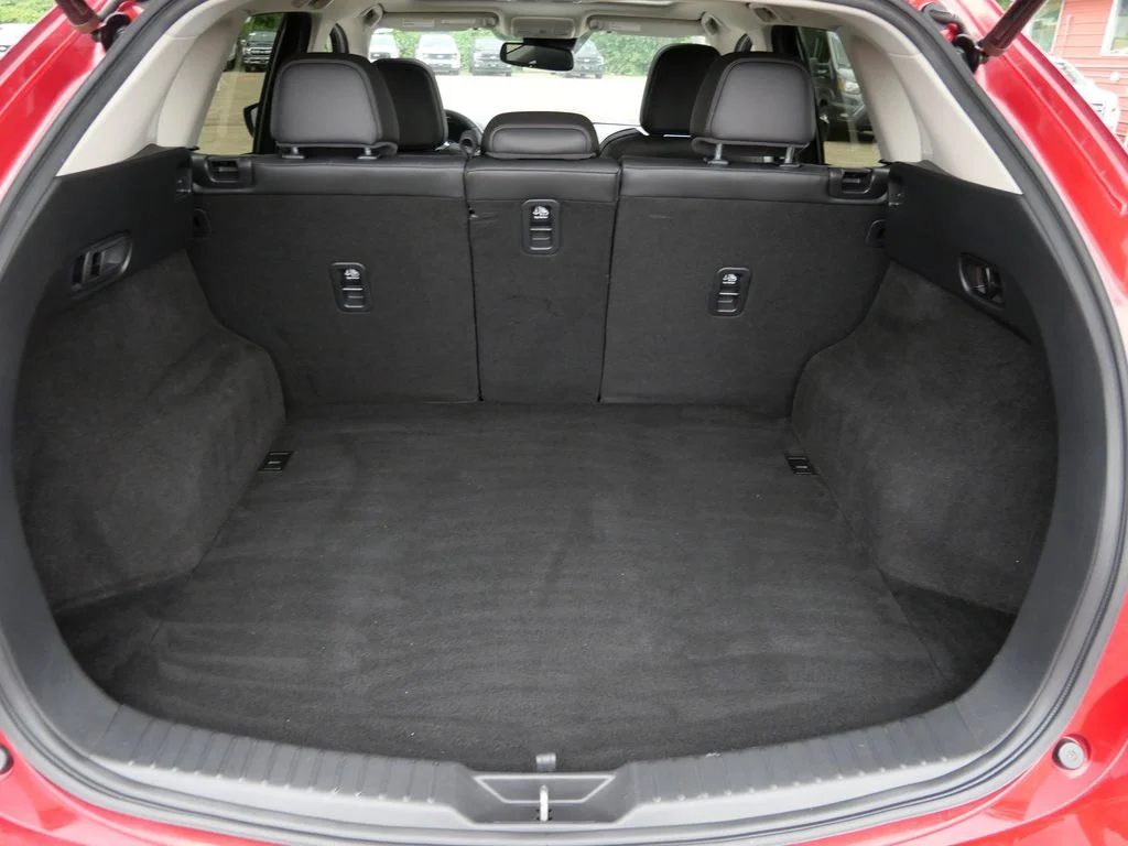 Used 2020 Red Mazda Grand Touring image 10