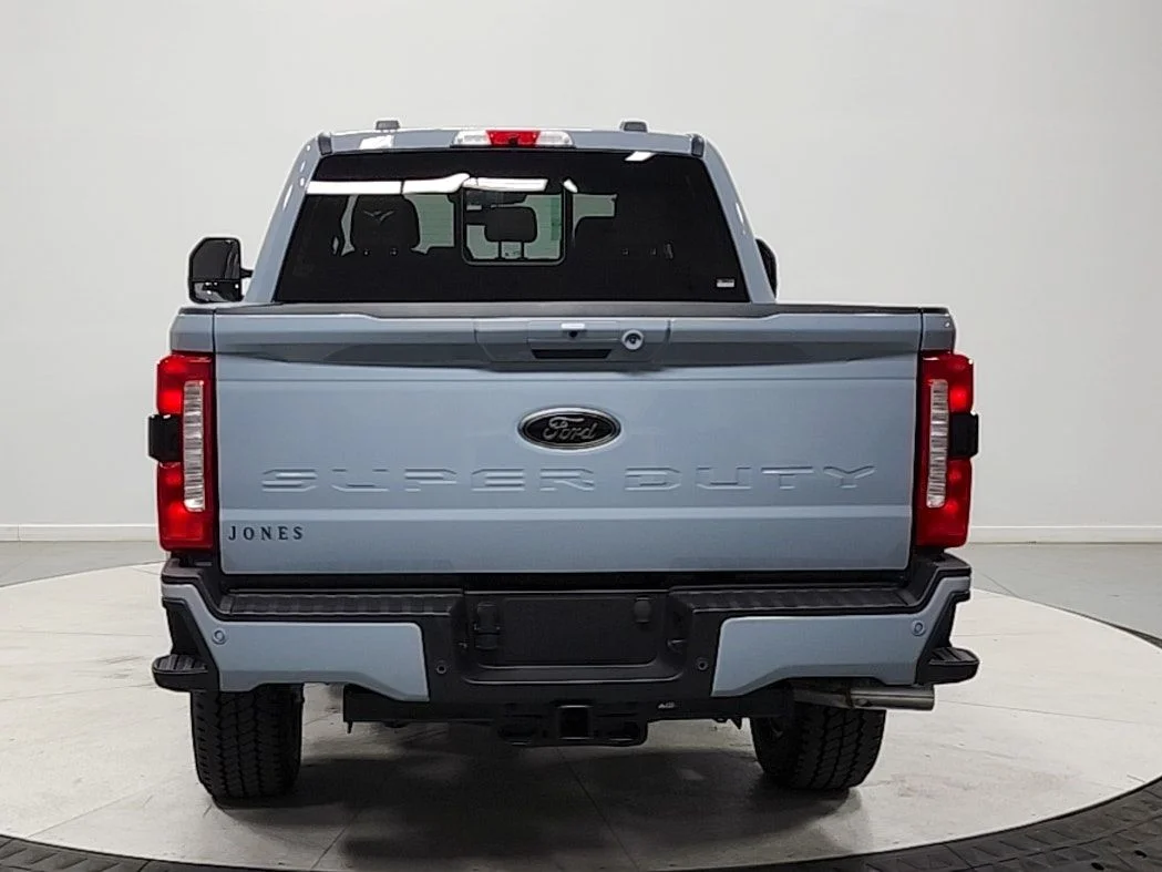 New 2026 Glacier Gray Metallic Tri-Coat Ford F-250® Lariat® image 6