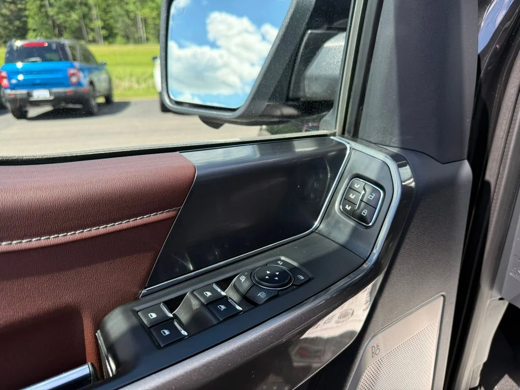 Used 2023 Black Ford Lariat image 18