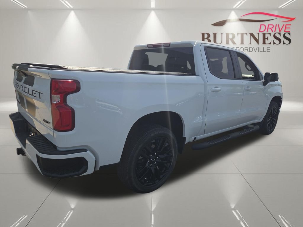 Used 2021 White Chevrolet RST image 8