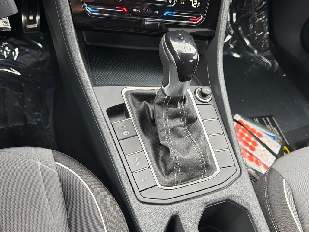 New 2026  Volkswagen 1.5T Sport image 22