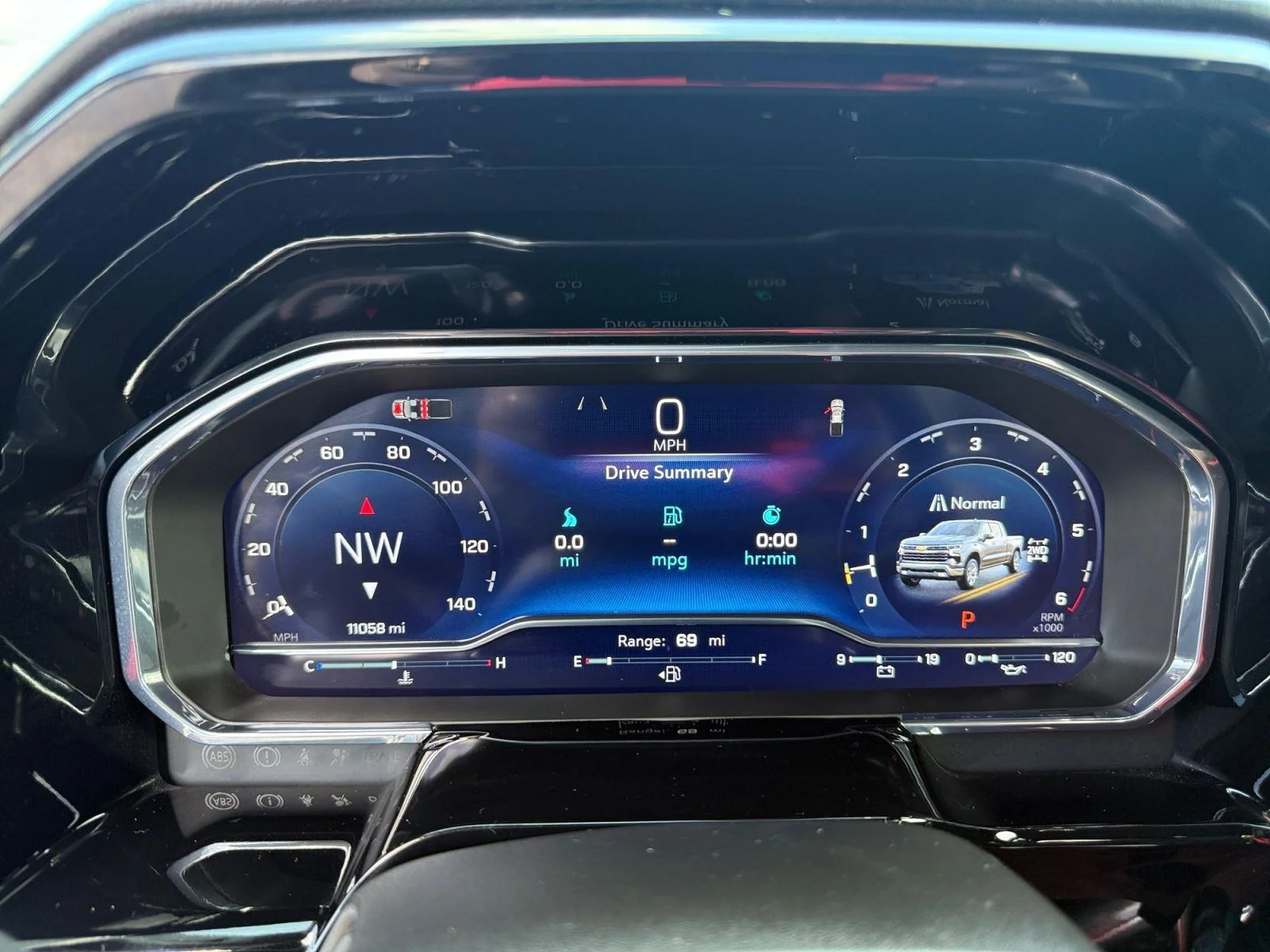 Used 2025 Cypress Gray Chevrolet LTZ image 14