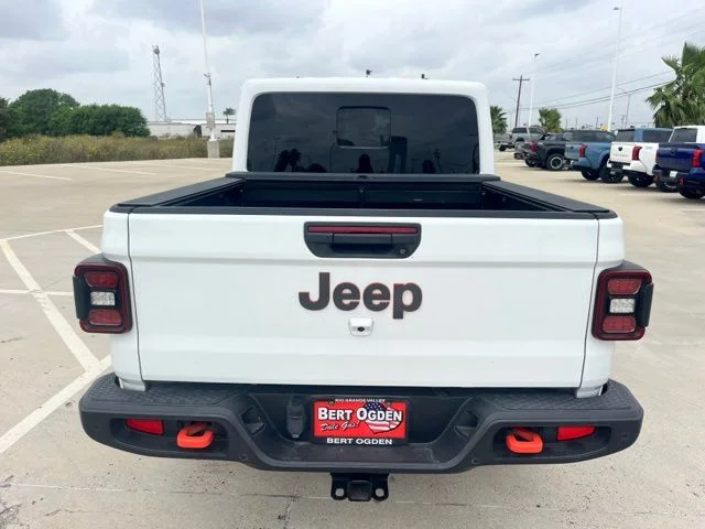 Used 2023 White Jeep Mojave image 7