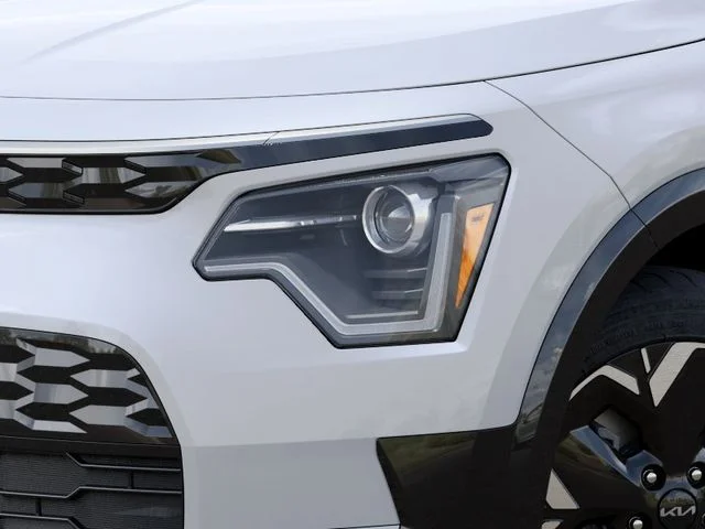 New 2026 Snow White Pearl Kia Wind image 10