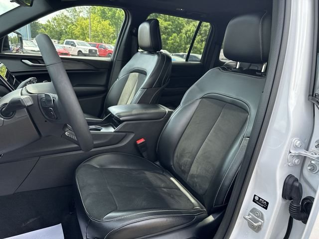 Used 2024 White Jeep Altitude X image 15