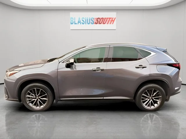 Used 2022 Gray Lexus 350h Base image 3