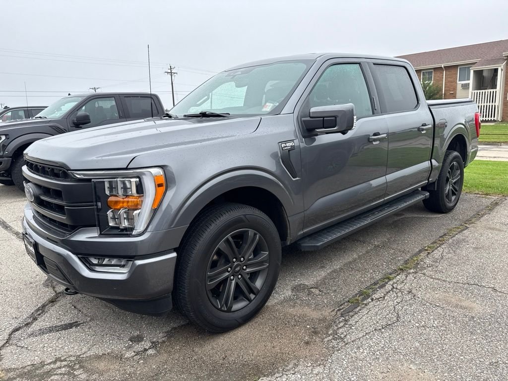 Used 2022 Gray Ford Lariat image 2