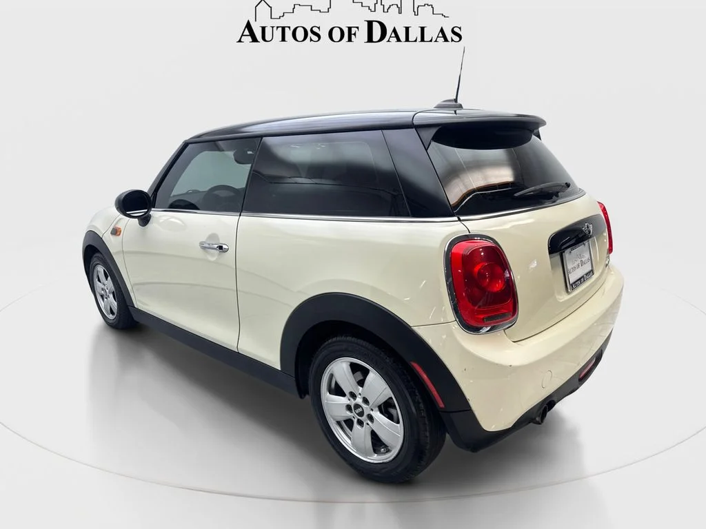 Used 2016 White MINI Base image 9