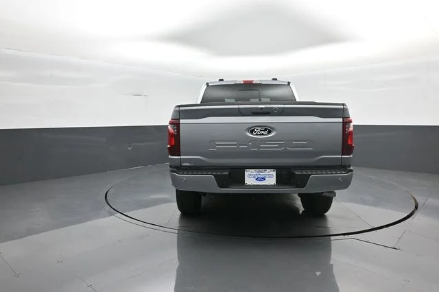 New 2026 Iconic Silver Metallic Ford XLT image 6