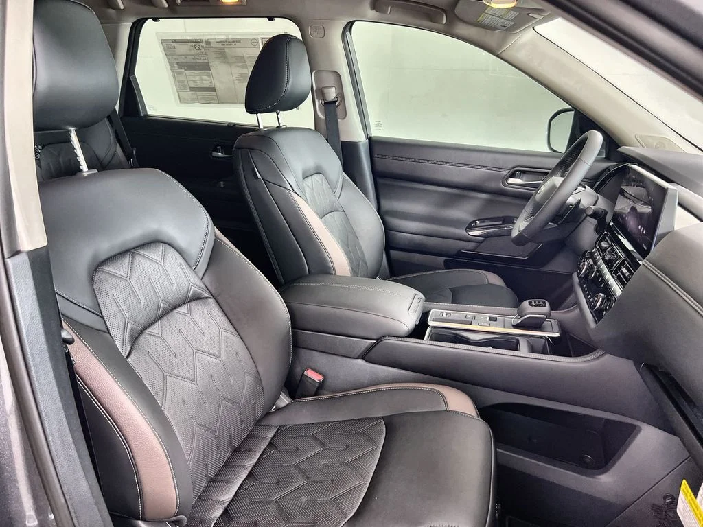 New 2026 Gun Metallic Nissan Platinum image 26