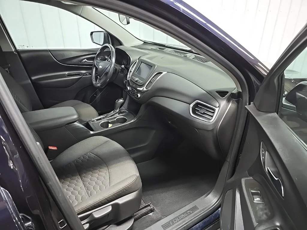 Used 2020 Blue Chevrolet LT image 15
