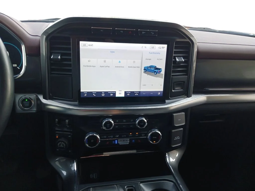 Used 2023 White Ford Lariat image 12