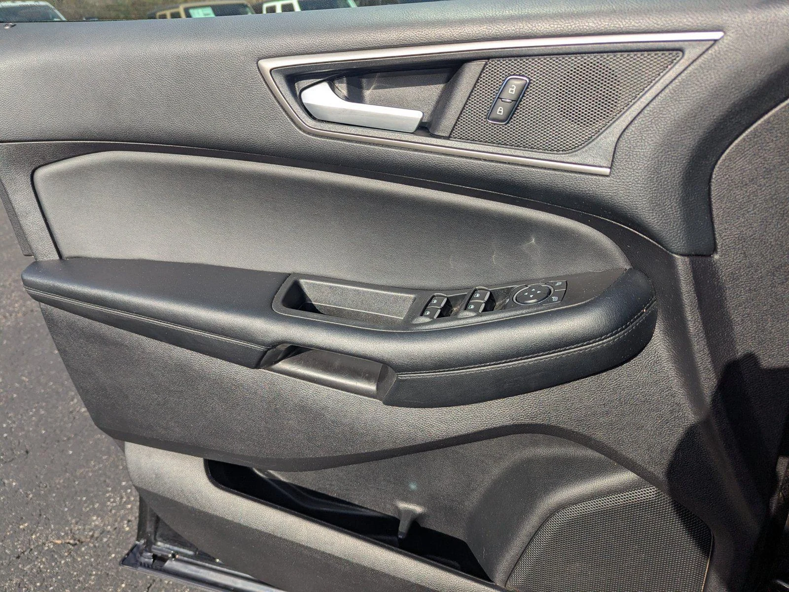 Used 2022 Agate Black Ford SEL image 14