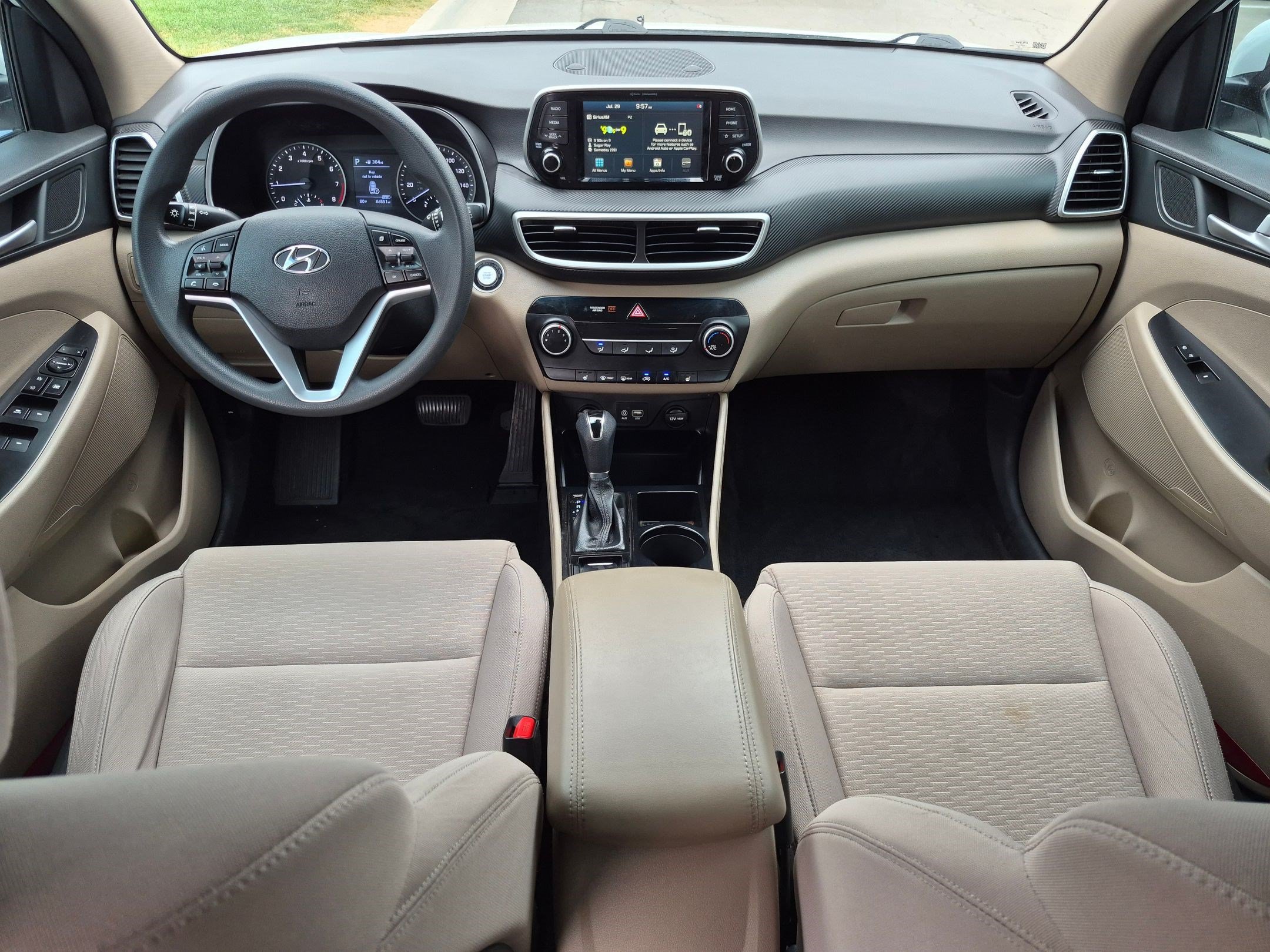 Used 2021 Winter White Hyundai Value image 26