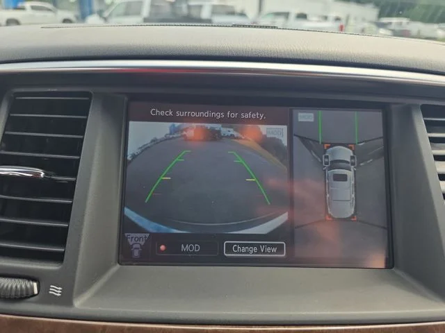 Used 2017 Gray INFINITI Base image 25
