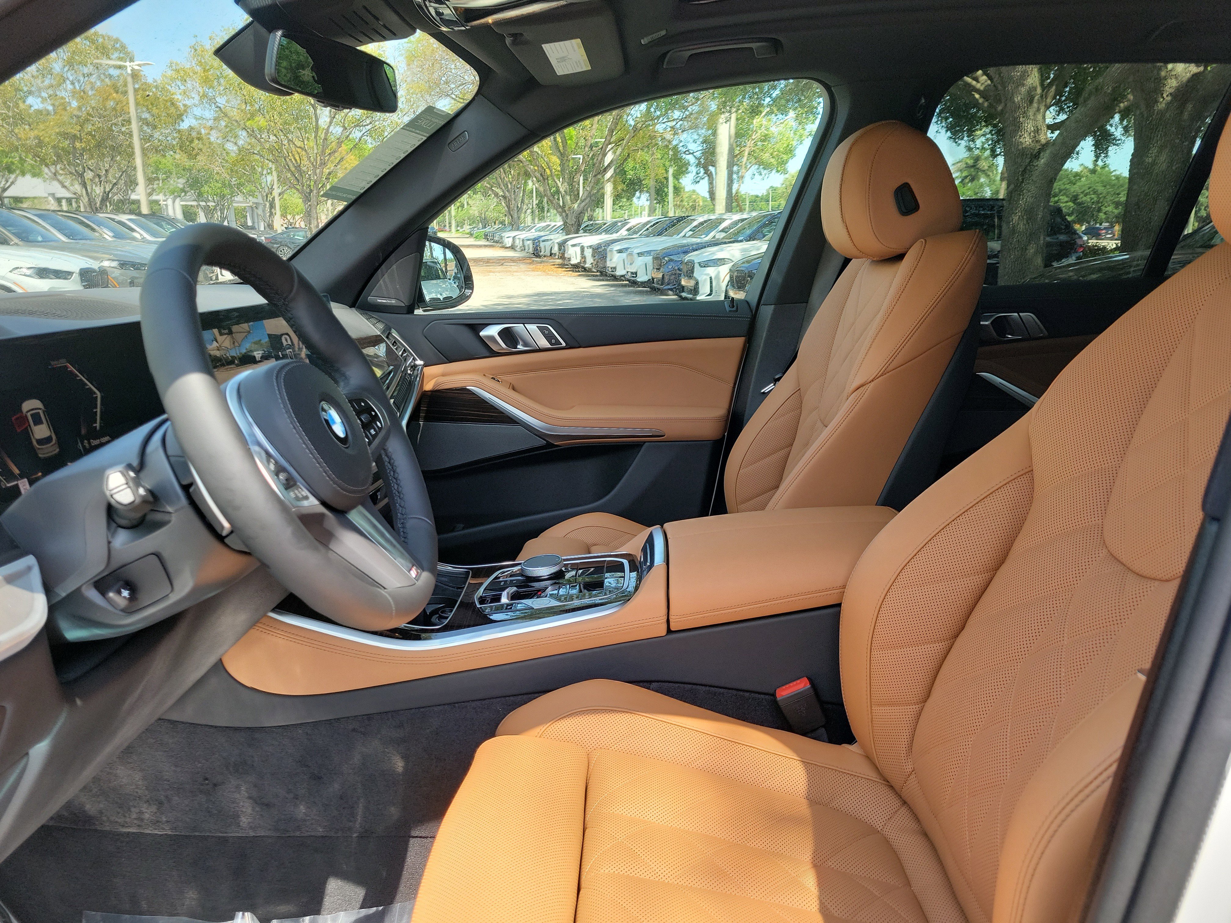 New 2026 Alpine White BMW sDrive40i image 13