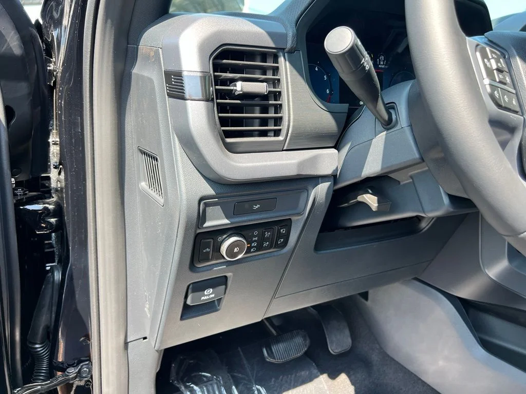 New 2026 Agate Black Metallic Ford XLT image 14