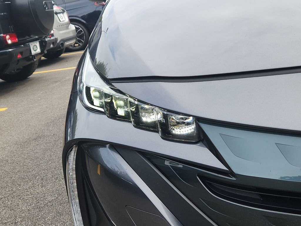 Used 2021 Magnetic Gray Metallic Toyota XLE image 9