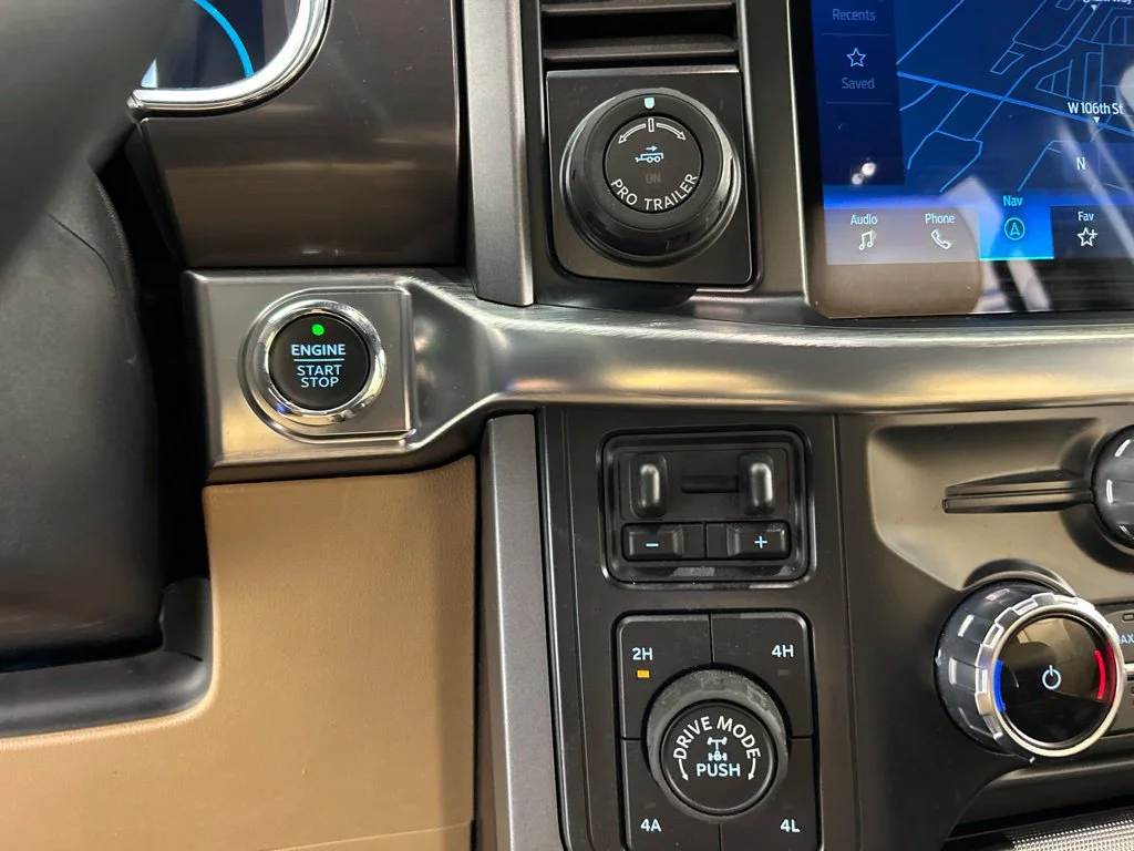 Used 2022 Black Ford Lariat image 17
