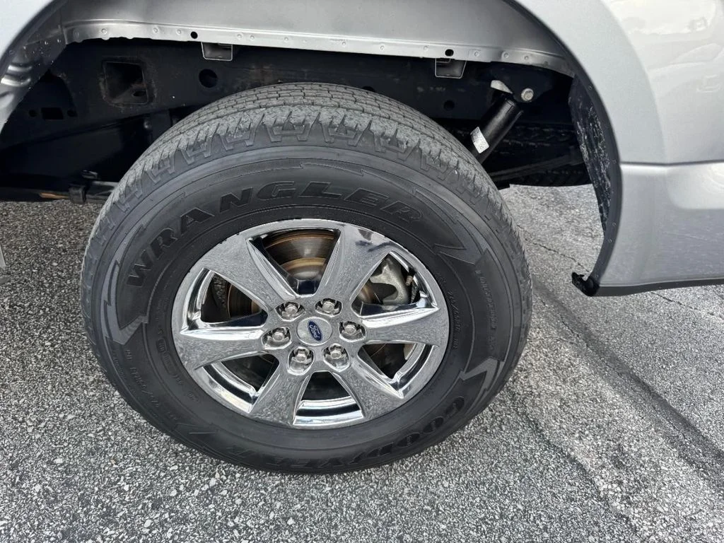 Used 2020 Iconic Silver Metallic Ford XLT image 6
