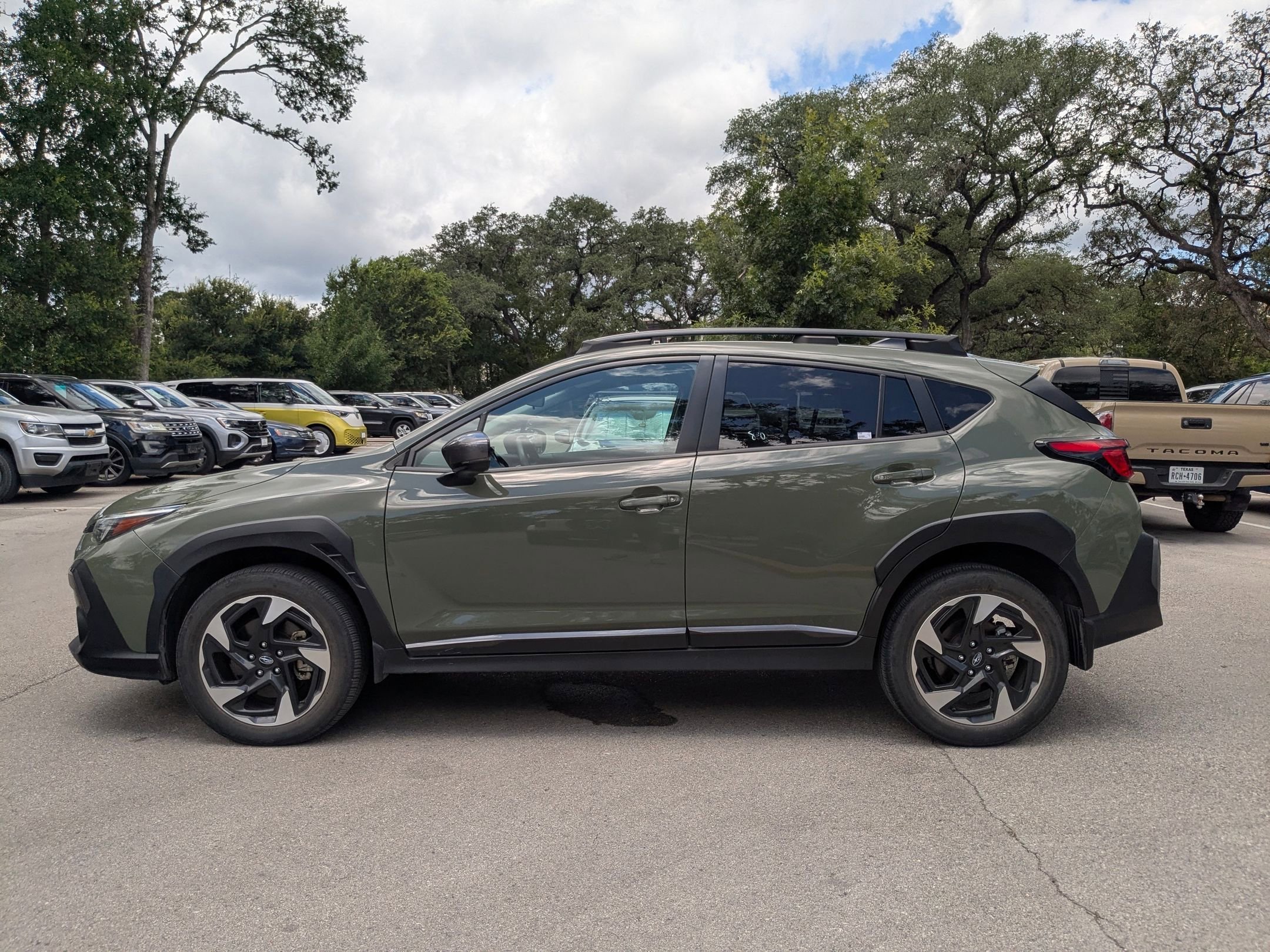 Used 2024 Alpine Green Subaru Limited image 6