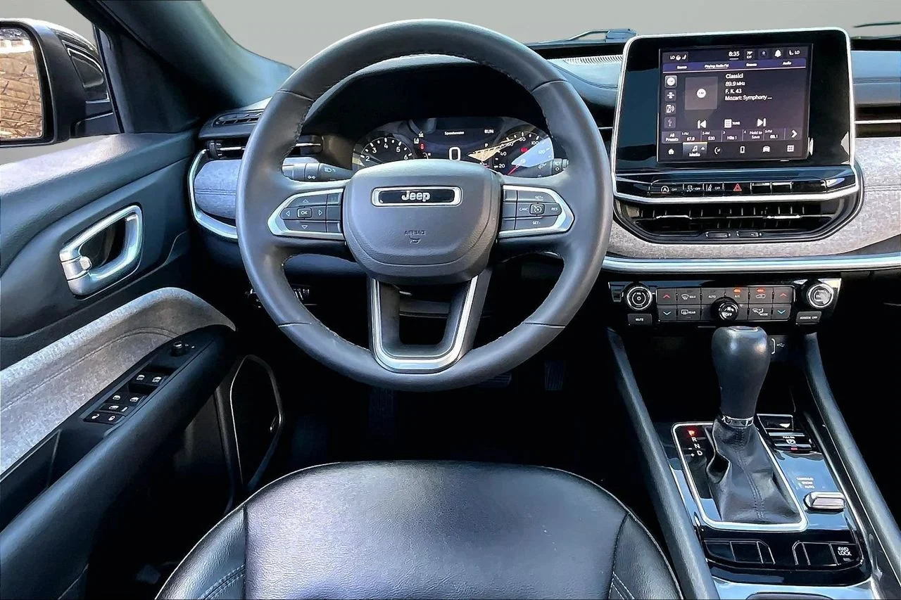 Certified Used 2025 Black Jeep Latitude image 10
