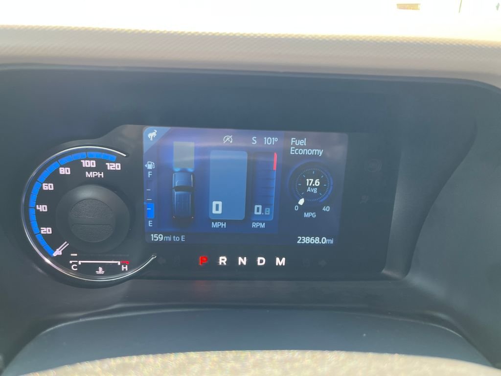 Used 2024 Gray Ford Wildtrak image 16