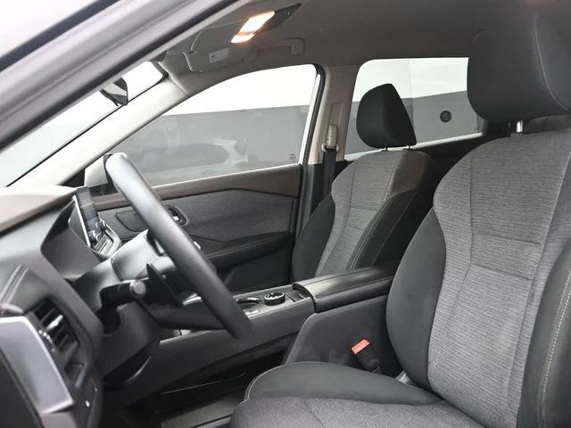 2023 Nissan Rogue SV - Photo 9