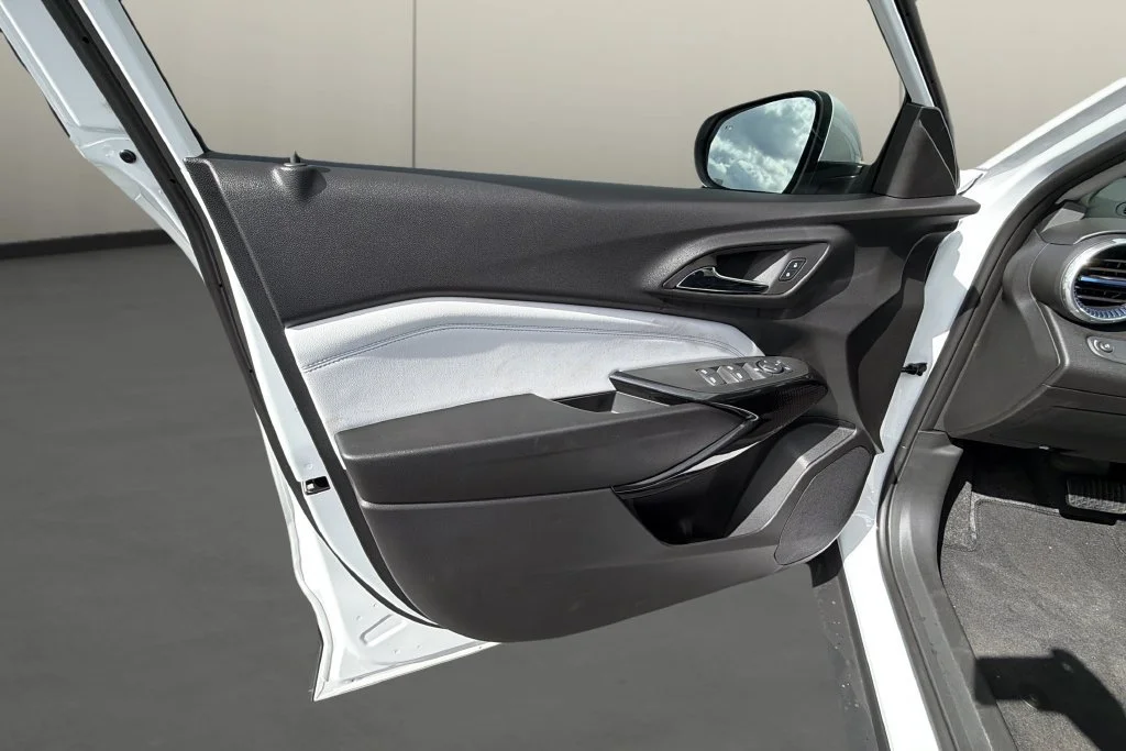New 2026 Summit White Chevrolet LT image 14