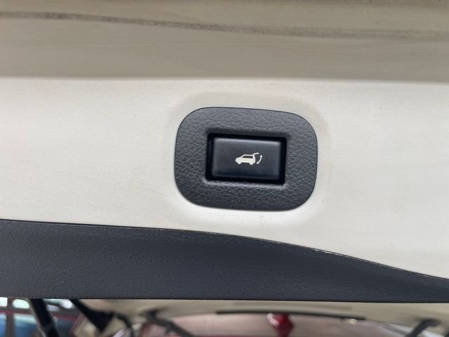 Used 2018 Red Nissan SV image 19