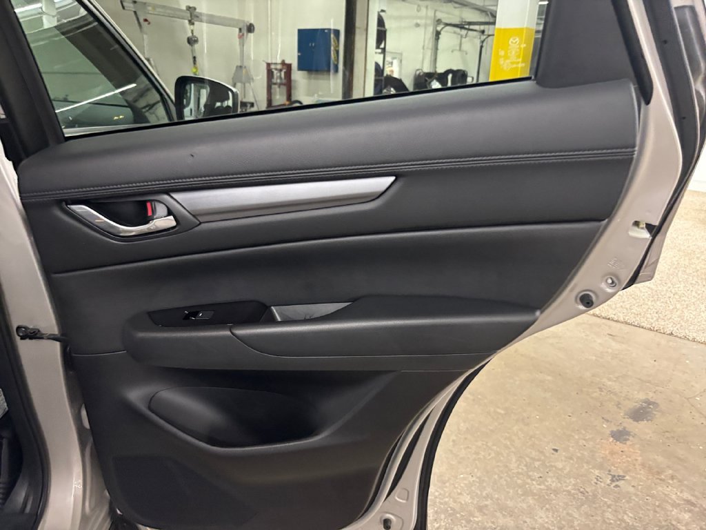 Used 2025 Quartz Metallic Mazda 2.5 S Preferred Package image 18