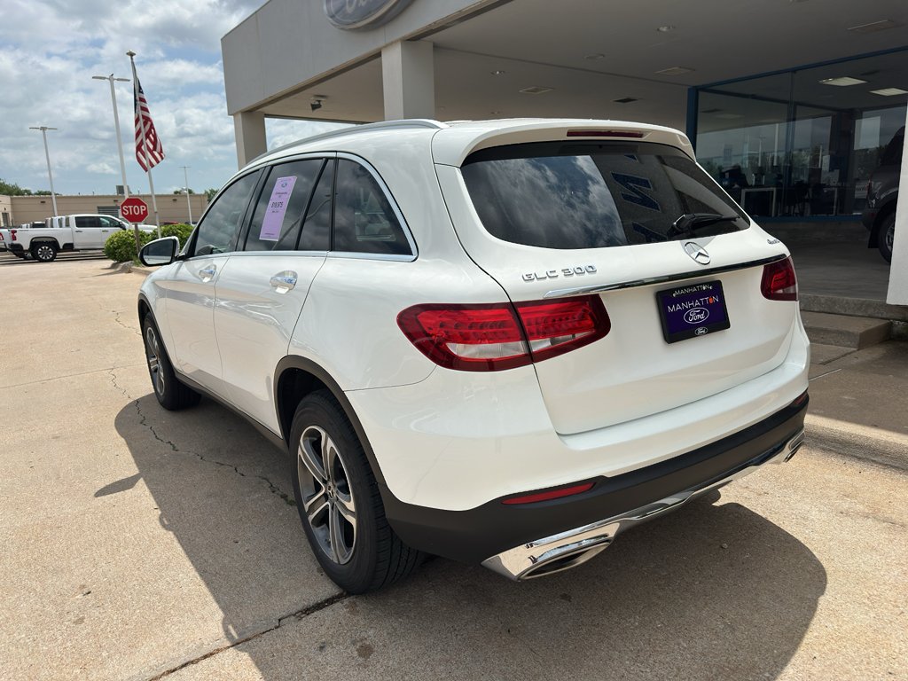 Used 2019 Polar White Mercedes-Benz 300 image 6