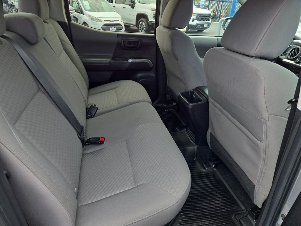 2022 Toyota Tacoma SR5 - Photo 16