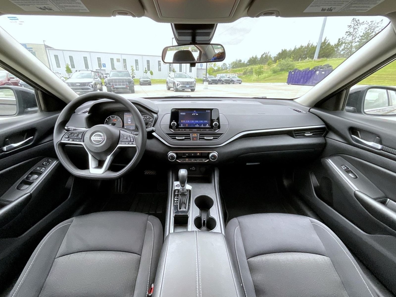 Used 2022 Black Nissan 2.5 S image 15