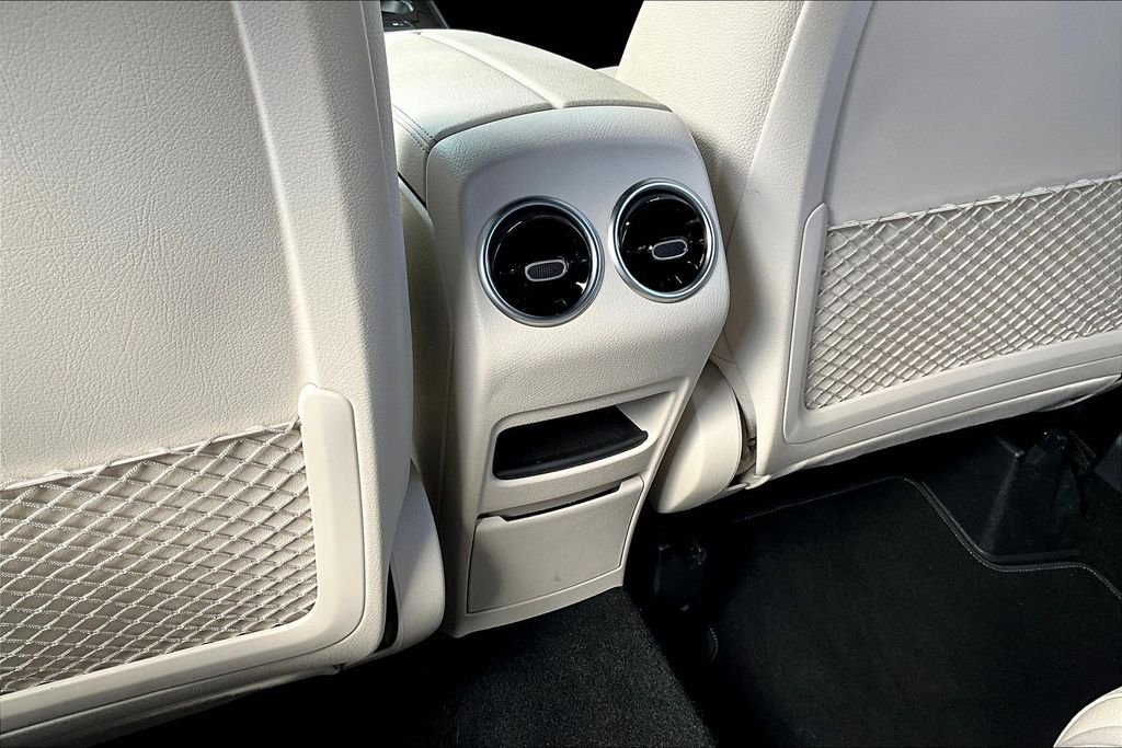 Certified Used 2025 White Mercedes-Benz GLA 250 image 25