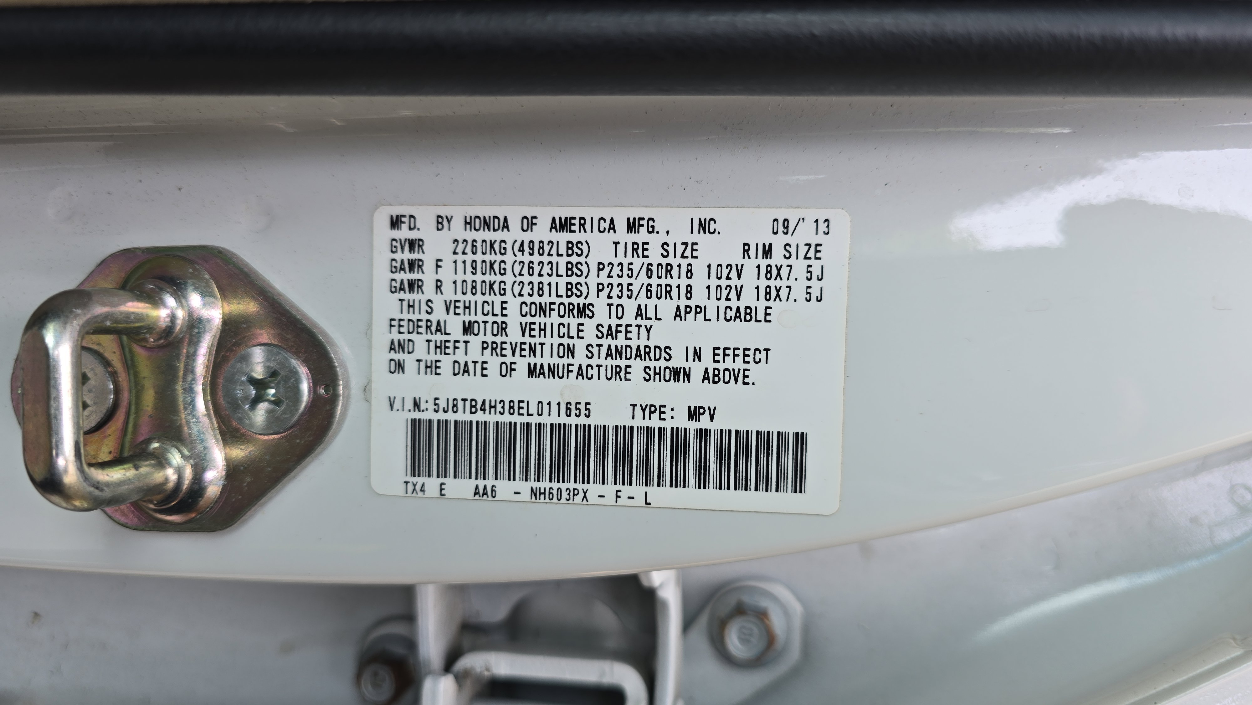 Used 2014 White Acura AWD image 26