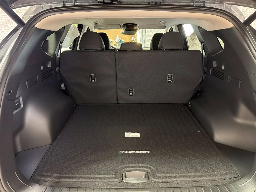 New 2026 Ecotronic Gray Hyundai SEL image 12
