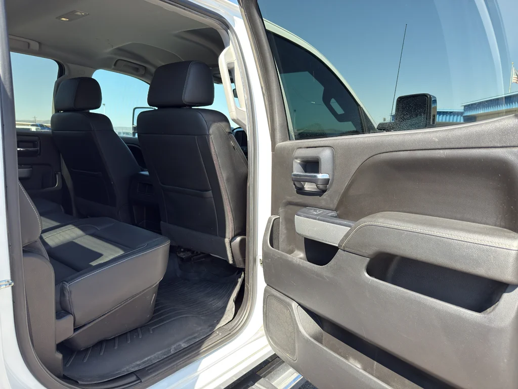 Used 2016 SUMMIT WHITE Chevrolet LTZ image 16