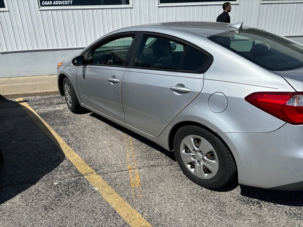 2016 Kia Forte LX AT's photo
